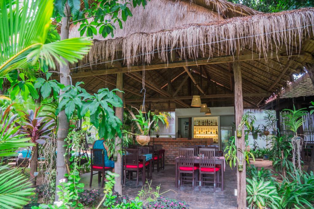 Angkor Yellow Villa Сиемрип Экстерьер фото