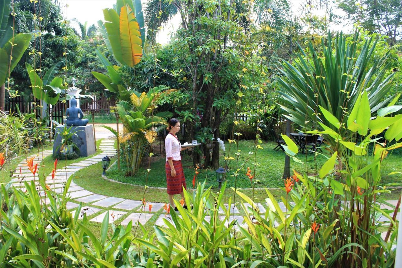 Angkor Yellow Villa Сиемрип Экстерьер фото