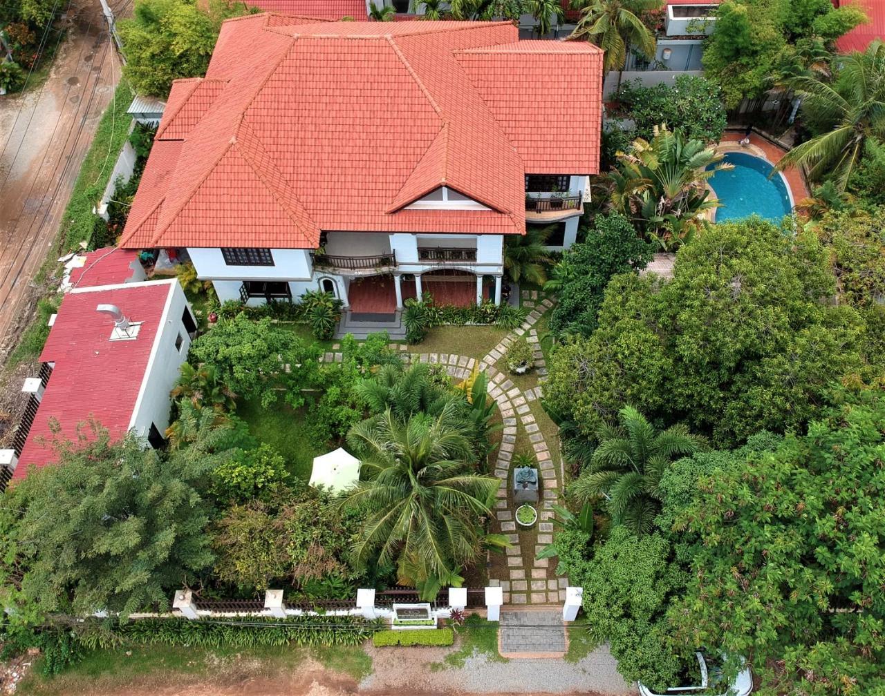 Angkor Yellow Villa Сиемрип Экстерьер фото