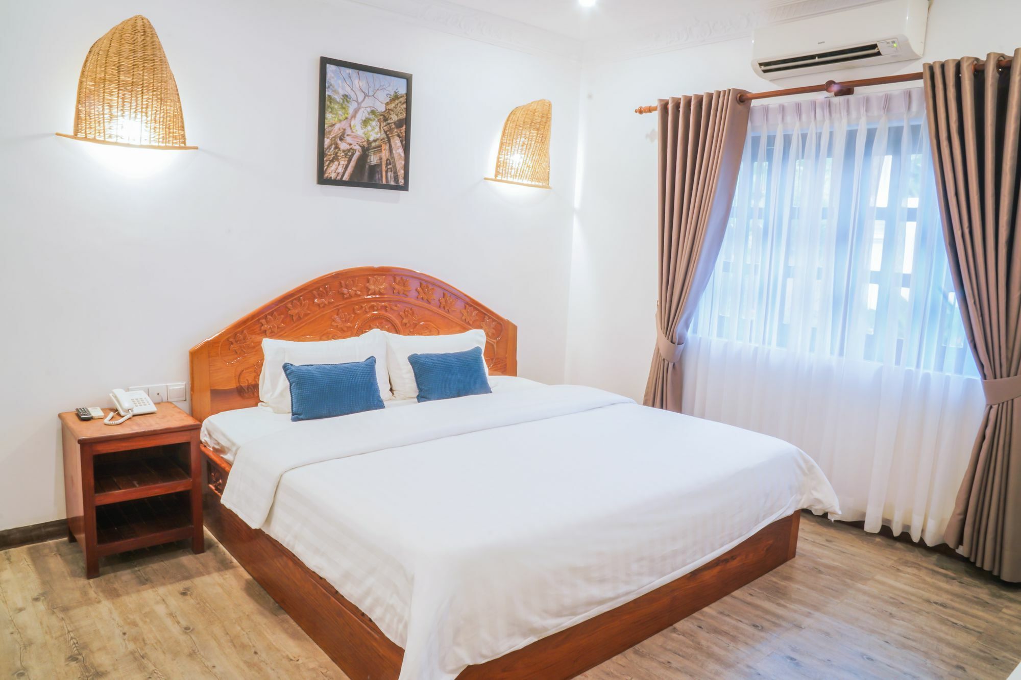 Angkor Yellow Villa Сиемрип Экстерьер фото