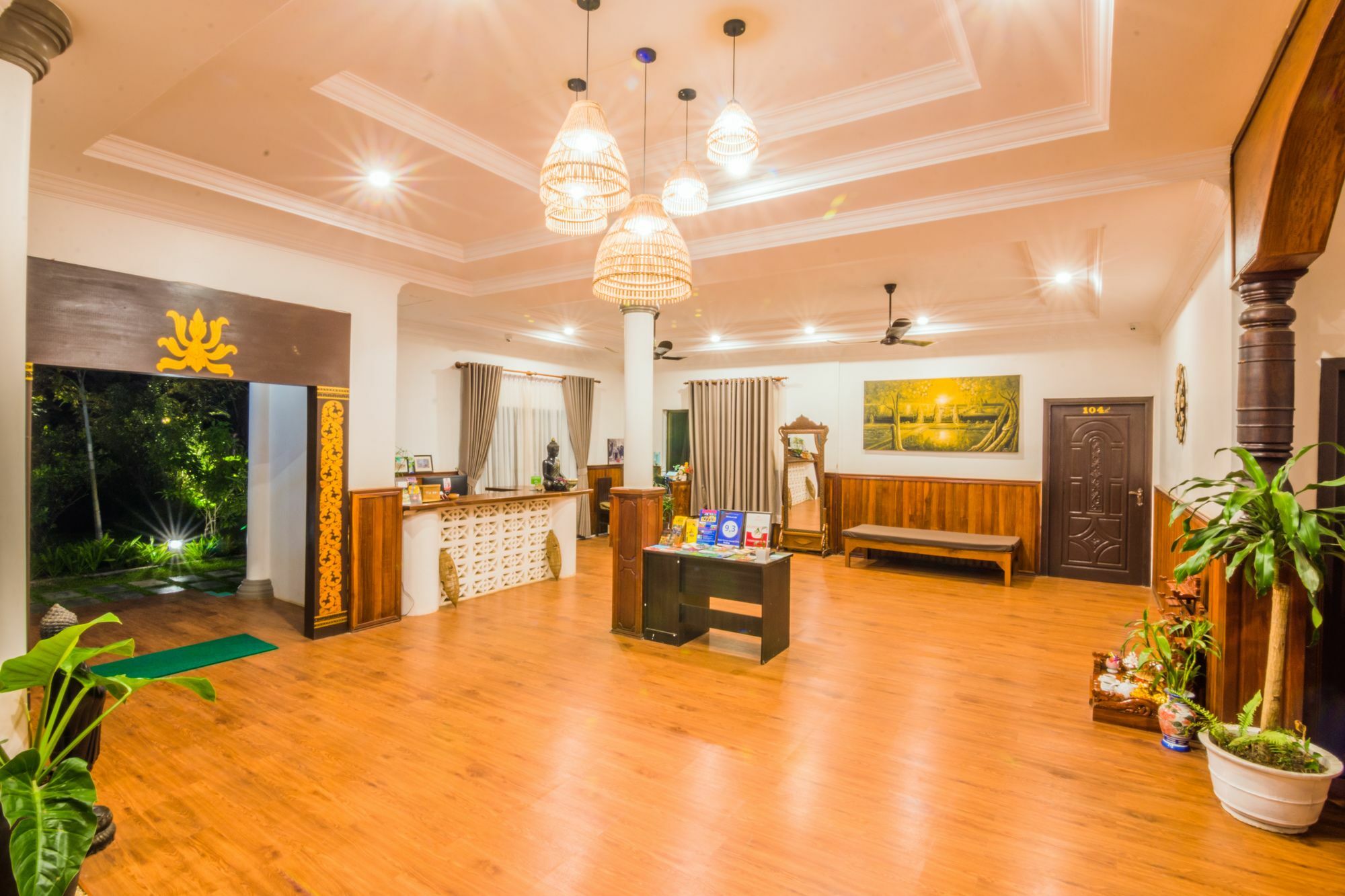 Angkor Yellow Villa Сиемрип Экстерьер фото