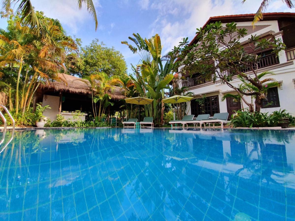 Angkor Yellow Villa Сиемрип Экстерьер фото